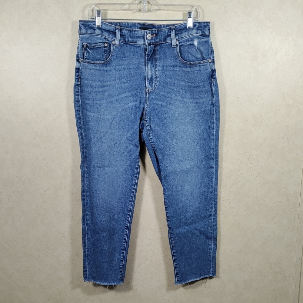 *H175 Talbots medium wash Everyday Relaxed Jeans 10P FINAL PRICE
